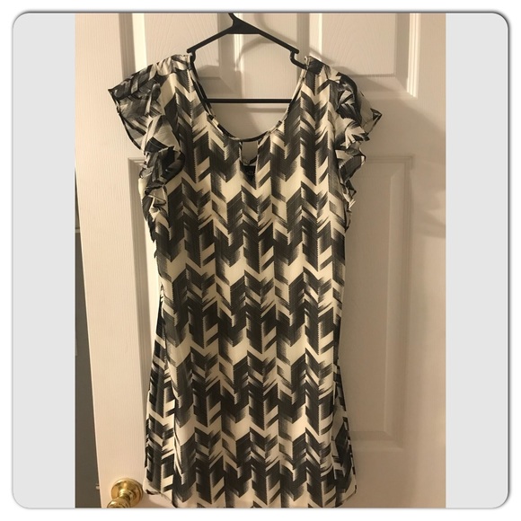 Rue21 Tops - 🎉4/$20 or 3/$15- NWT cute shirt